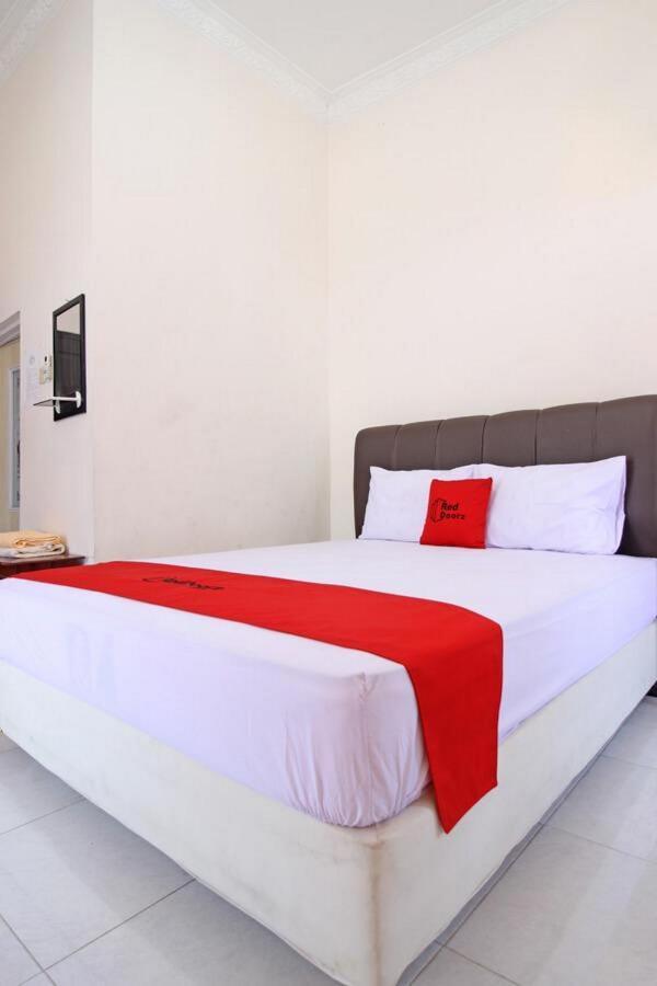 מלון Ngabean Reddoorz Near Umy Yogyakarta מראה חיצוני תמונה