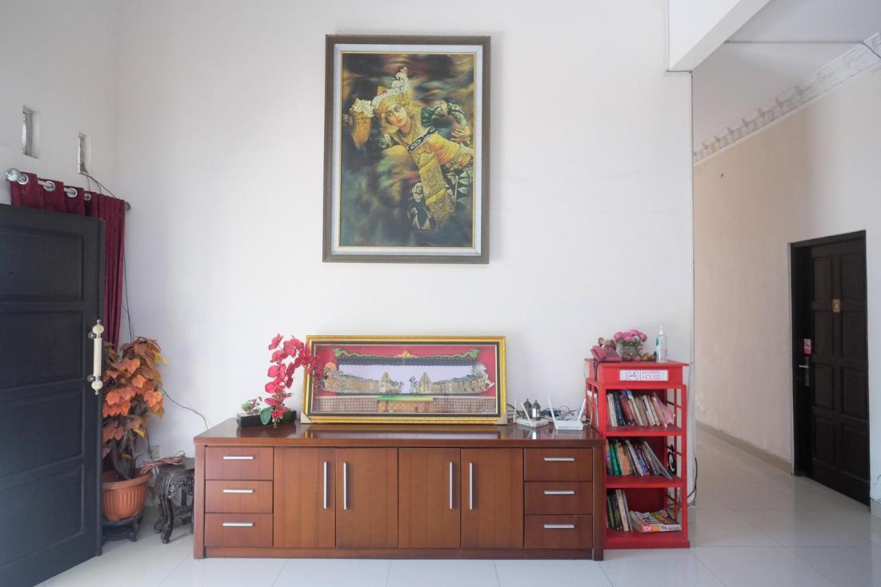 מלון Ngabean Reddoorz Near Umy Yogyakarta מראה חיצוני תמונה